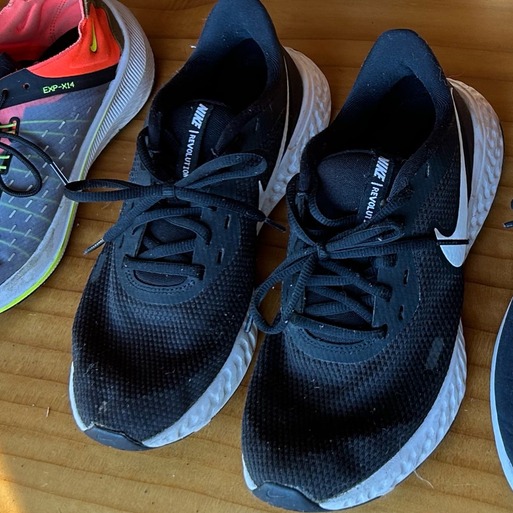8.5 Nike women’s